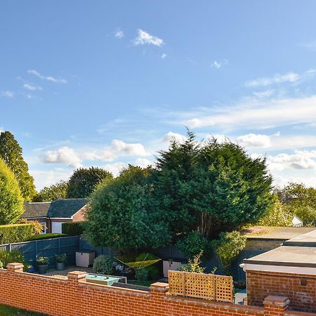 Villa Secretseaview West Mersea Esterno foto